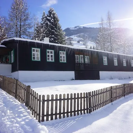 Privates Alpenchalet Mit Aussensauna