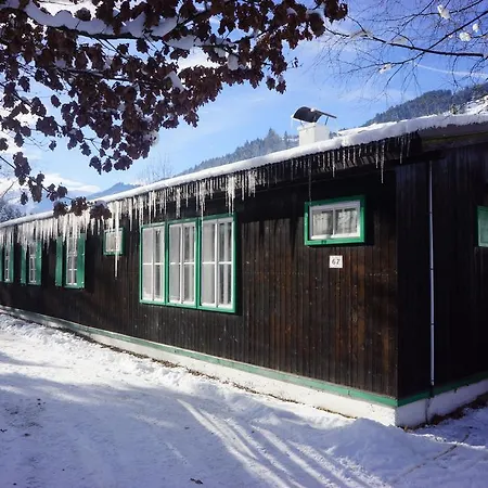 Privates Alpenchalet Mit Aussensauna Nyaraló