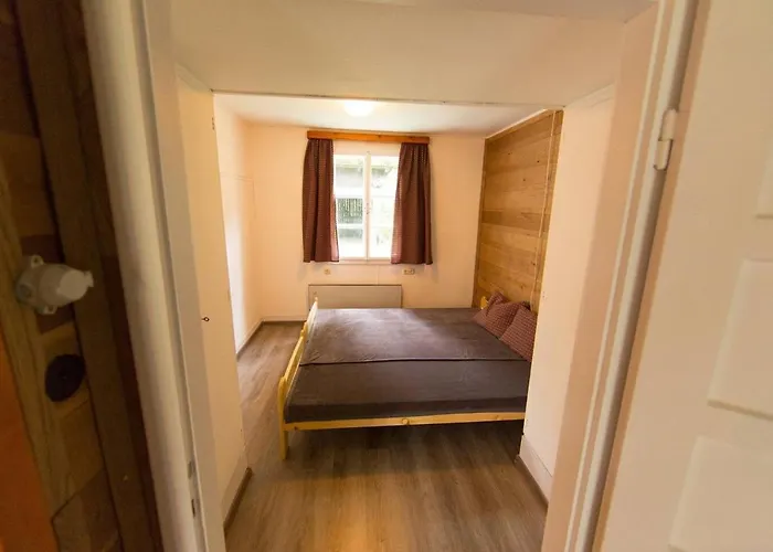 Nyaraló Privates Alpenchalet Mit Aussensauna